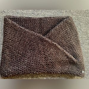 Carve Designs Chunky Knit Scarf